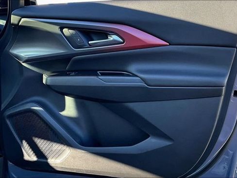 Certified 2024 Chevrolet Equinox EV RS FWD image 23