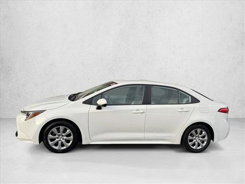 Used 2023 Toyota Corolla LE image 4