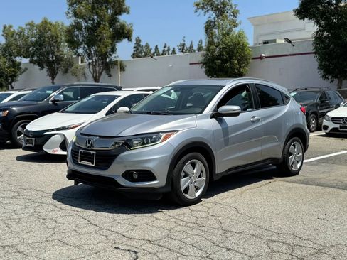 Used 2019 Honda HR-V EX image 3