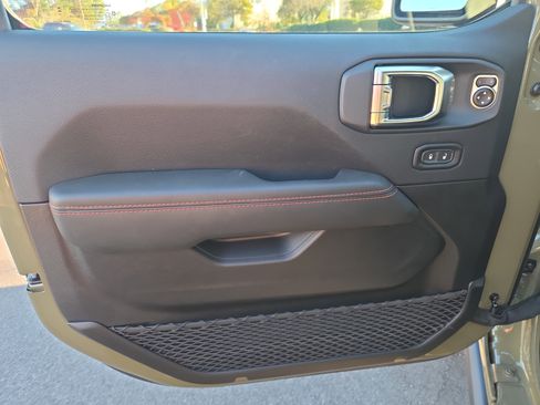 New 2026 Jeep Wrangler Unlimited Rubicon image 5