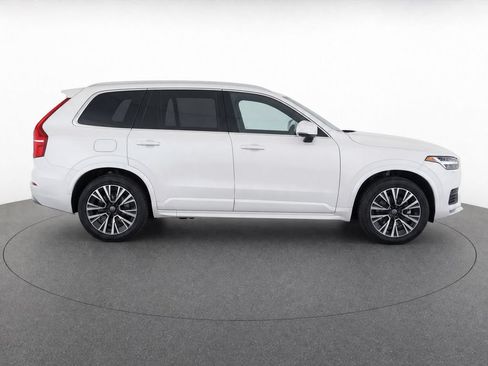 Used 2022 Volvo XC90 T5 Momentum w/ Climate Package FWD image 23