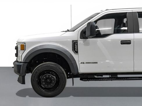 Used 2021 Ford F550 4x4 Crew Cab Super Duty w/ Power Equipment Group image 10