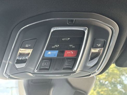 New 2025 Jeep Grand Cherokee L Altitude AWD/4WD image 20