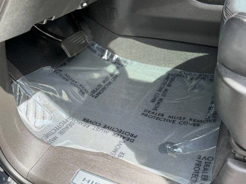 Used 2021 Chevrolet Suburban High Country image 50