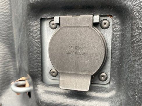 Certified 2025 Chevrolet Silverado 1500 LT image 32