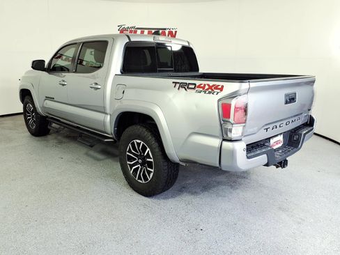 Used 2021 Toyota Tacoma TRD Sport w/ Technology Package AWD/4WD image 9