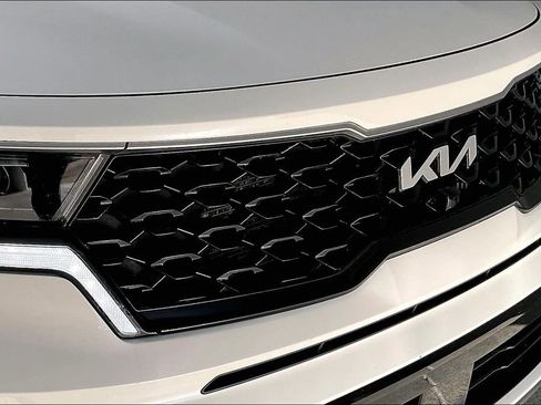 Used 2023 Kia Sorento SX Prestige image 35