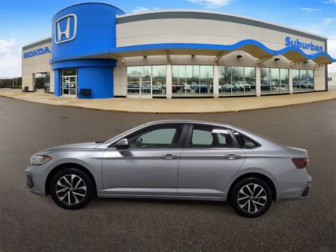 Used 2024 Volkswagen Jetta S image 5