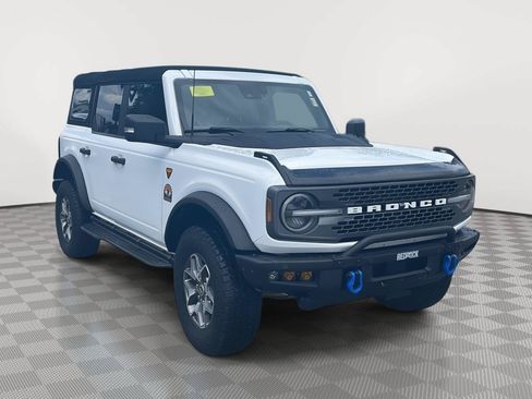 Used 2022 Ford Bronco Badlands AWD/4WD image 3