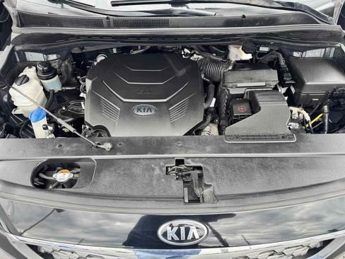 Used 2019 Kia Sedona L FWD image 22