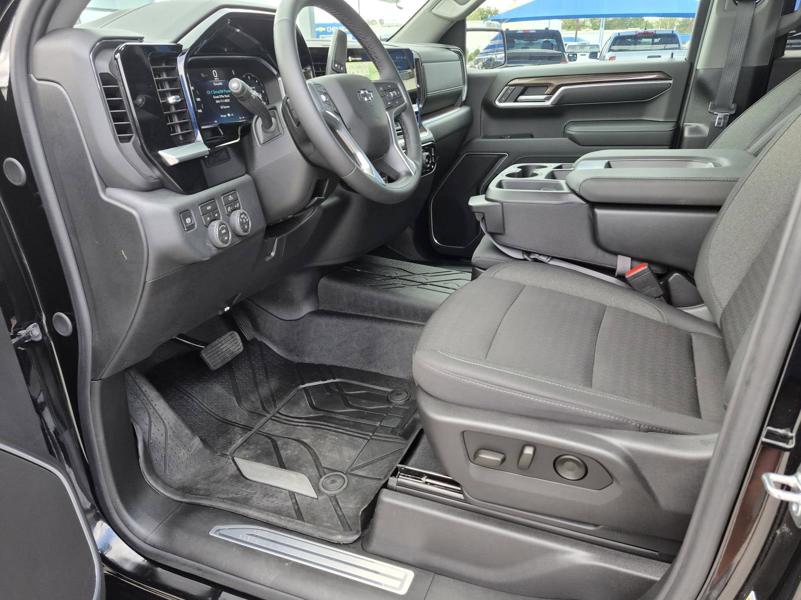 Used 2026 Chevrolet Silverado 1500 RST w/ RST Select Package AWD/4WD image 2