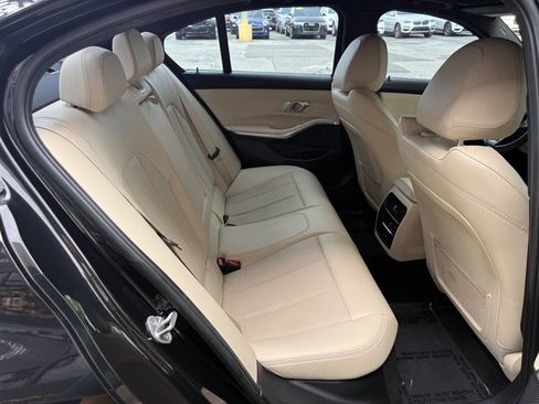 Used 2022 BMW 330i Sedan RWD image 16