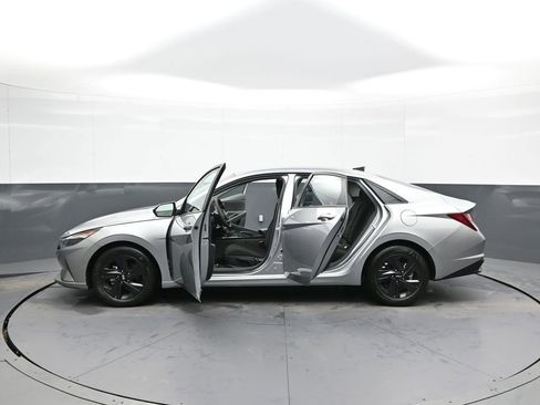 Certified 2023 Hyundai Elantra SEL w/ Cargo Package image 42