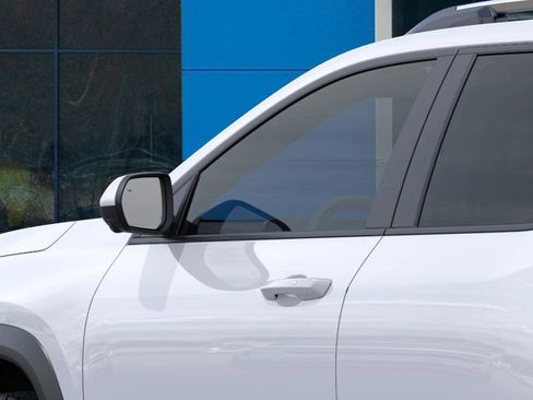 New 2026 Chevrolet Equinox LT w/ Safety and Technology Package FWD image 19