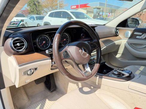 Used 2018 Mercedes-Benz E 400 4MATIC Sedan image 14