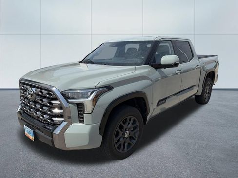 Used 2024 Toyota Tundra Platinum AWD/4WD image 3