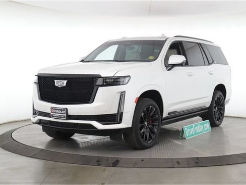 Used 2024 Cadillac Escalade Sport Platinum w/ LPO, ONYX Package AWD/4WD image 10