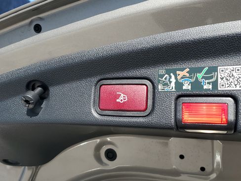 Used 2023 Mercedes-Benz E 53 AMG 4MATIC Cabriolet image 14