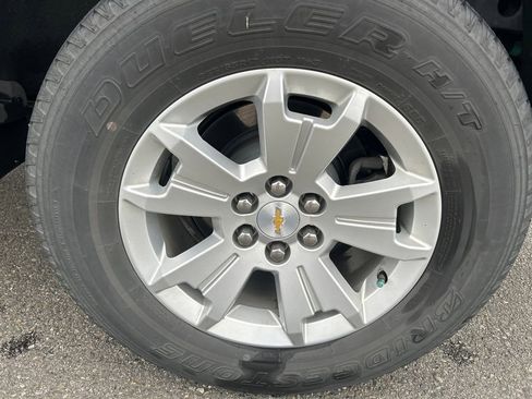 Used 2021 Chevrolet Colorado LT w/ LT Convenience Package AWD/4WD image 14
