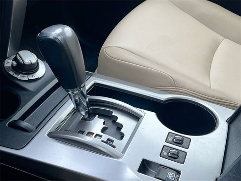 Used 2021 Toyota 4Runner SR5 Premium image 17