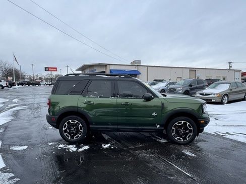 Used 2023 Ford Bronco Sport Outer Banks w/ Tech Package image 7