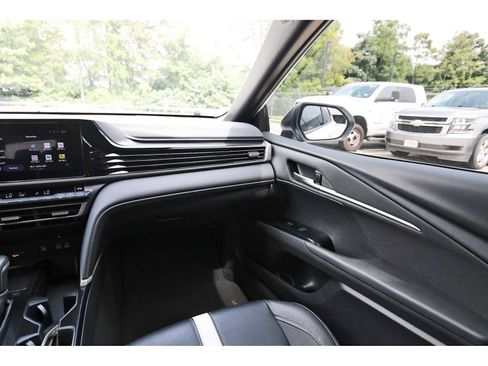 Used 2026 Toyota Camry SE w/ Convenience Package FWD image 8