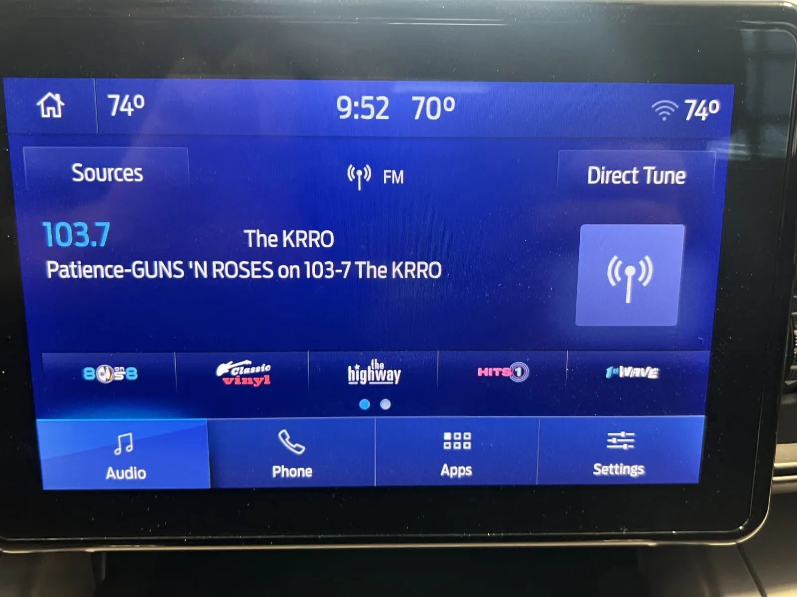 Used 2022 Ford Explorer XLT AWD/4WD image 19