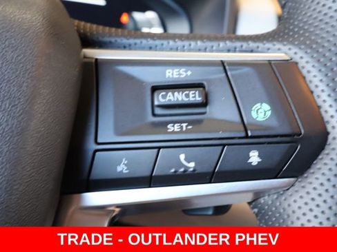 Used 2025 Mitsubishi Outlander SEL image 27