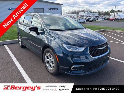 Certified 2024 Chrysler Pacifica Limited