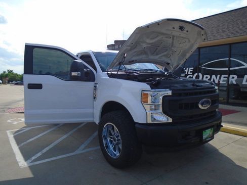 Used 2020 Ford F250 XL w/ Power Equipment Group image 17