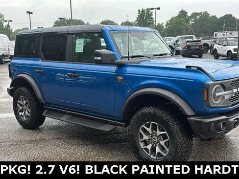 New 2025 Ford Bronco Badlands image 28