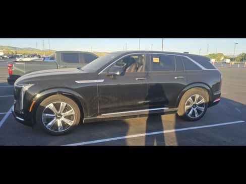 Used 2025 Cadillac Escalade IQ Luxury 1 image 7