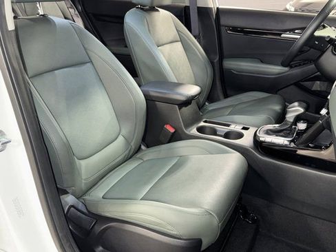 Used 2024 Kia Seltos SX w/ SX Sunroof Package AWD/4WD image 6