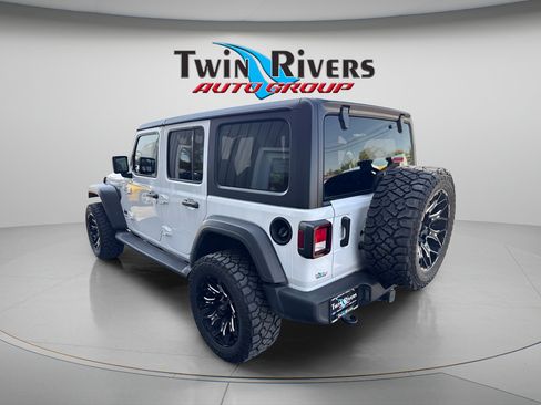 Used 2023 Jeep Wrangler Unlimited Sport AWD/4WD image 2