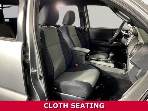 Used 2021 Toyota Tacoma TRD Sport w/ Technology Package AWD/4WD image 27