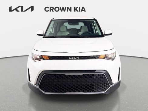Certified 2025 Kia Soul LX w/ LX Technology Package FWD image 2
