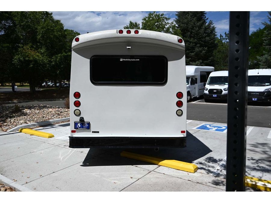 Used 2015 Ford E-350 and Econoline 350 Super Duty RWD image 7