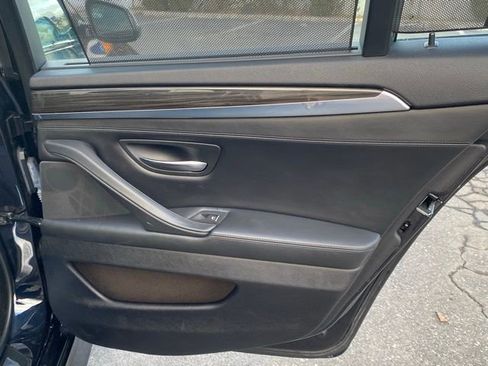 Used 2016 BMW 550i xDrive Sedan image 23