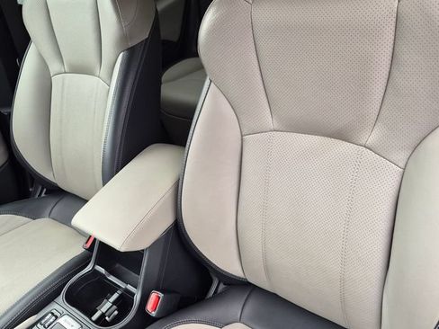 Used 2019 Subaru Forester Limited AWD/4WD image 13