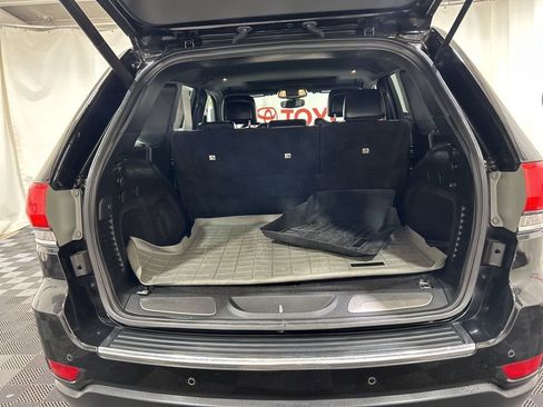 Used 2017 Jeep Grand Cherokee Limited image 17