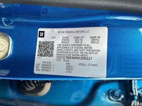 Used 2021 Chevrolet Colorado W/T w/ Custom Special Edition image 4