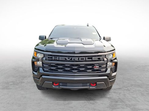 Used 2025 Chevrolet Silverado 1500 Custom Trail Boss AWD/4WD image 2