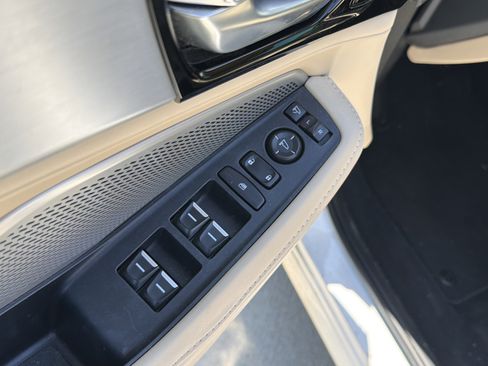 Certified 2022 Acura MDX FWD w/ Technology Package image 15