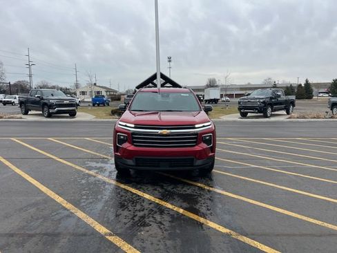 New 2026 Chevrolet Traverse LT w/ Driver Confidence Package image 8