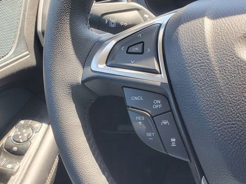 Used 2024 Ford Edge SEL w/ Sport Appearance Package AWD/4WD image 12
