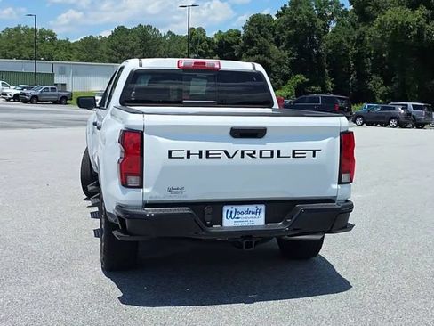Used 2024 Chevrolet Colorado W/T RWD image 7