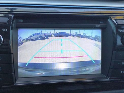 Used 2016 Toyota Corolla S image 19