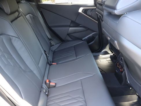 New 2025 BMW X3 xDrive30i image 17