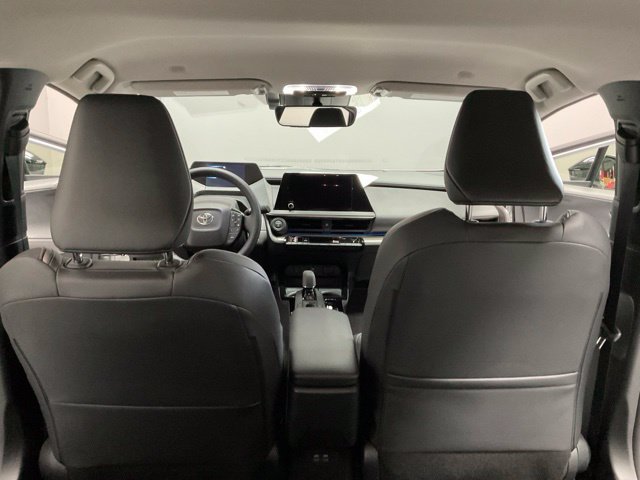 Used 2024 Toyota Prius XLE FWD image 28