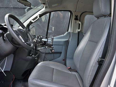 Used 2019 Ford Transit 150 XL RWD image 12